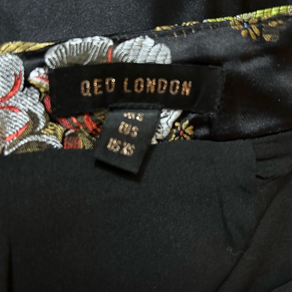 🇨🇦3/$15 Satin Black midi Skirt - Picture 5 of 5